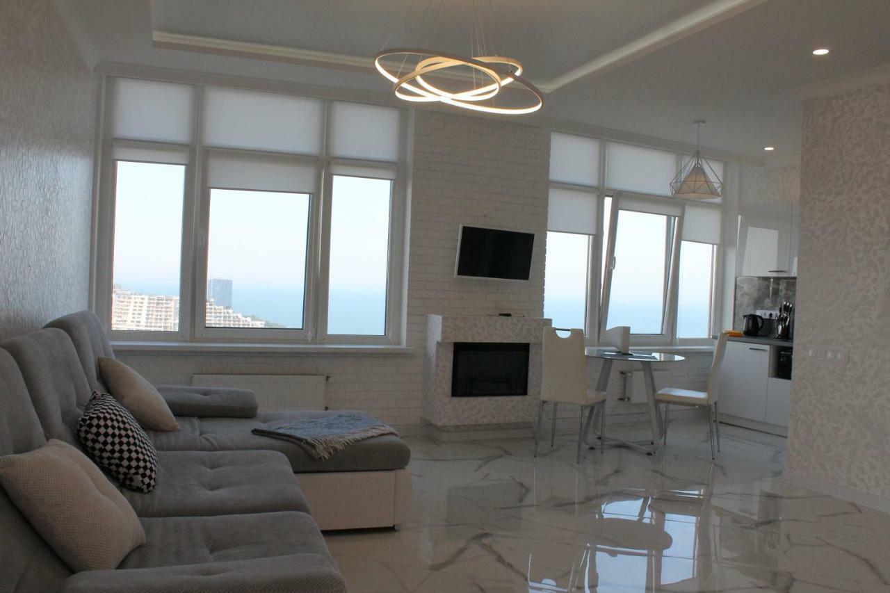 M&P Vip Appartments In Arkadia Odesa Exterior photo